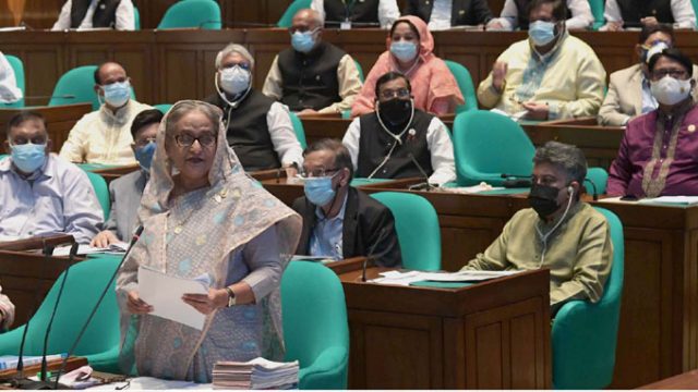 টিকা কার্যক্রম শেষ হলেই খুলবে কলেজ-বিশ্ববিদ্যালয় : প্রধানমন্ত্রী