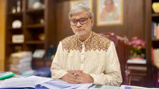 পরিকল্পনামন্ত্রীর মোবাইল ফোন ছিনতাই