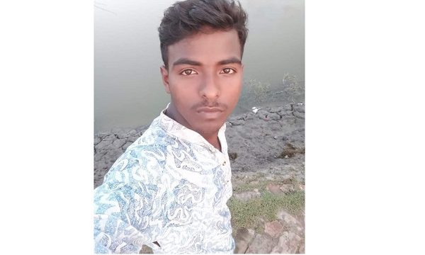 কয়রায় বজ্রপাতে যুবকের মৃত্যু