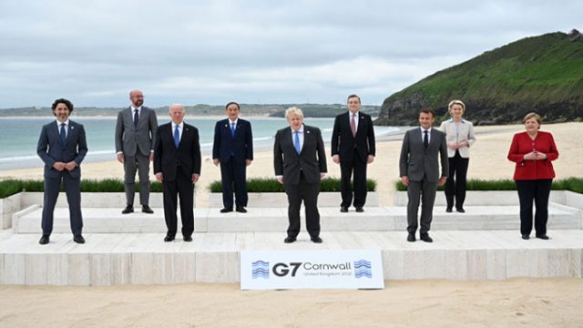 বৈশ্বিক মহামারি মোকাবিলায় মহাপরিকল্পনায় ধনীরা