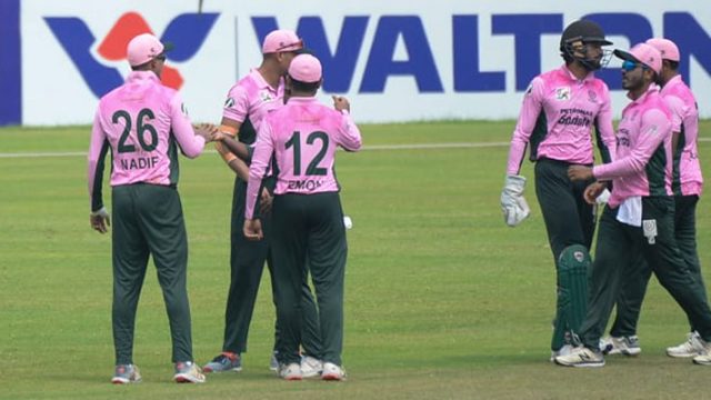 সাকিব ছাড়াই জয় মোহামেডানের