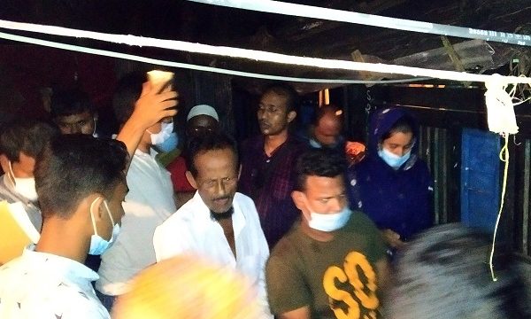 ইয়াবাসহ পিতা-পুত্র আটক; পিতার ১০ মামলা