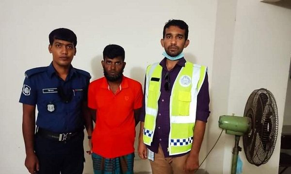 মোল্লাহাটে গাঁজা সেবনের দায়ে যুবকের ১ বছরের জেল