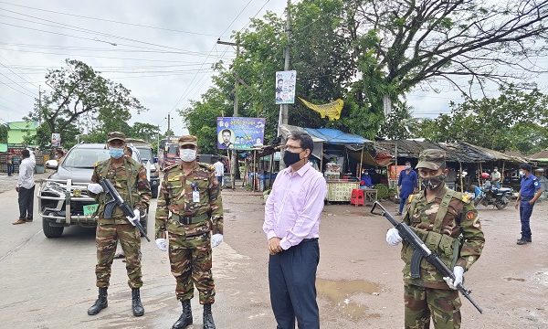 রামপালে লকডাউন বাস্তবায়নে সেনাবাহিনী