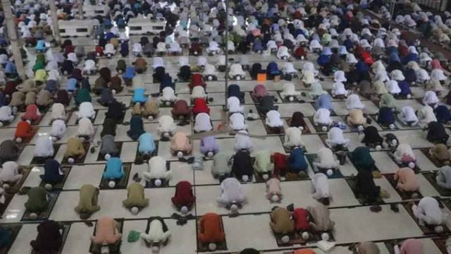 বায়তুল মোকাররমে ঈদের প্রথম ও দ্বিতীয় জামাত অনুষ্ঠিত