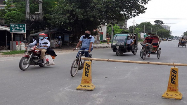 কুষ্টিয়ায় করোনা ও উর্পসগে ১৭ মৃত্যু, ঢিলেঢালা বিধিনিষেধ
