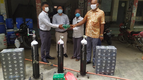 চিতলমারী স্বাস্থ্য কমপ্লেক্সে করোনা চিকিৎসা সরঞ্জাম প্রদান