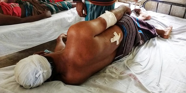 চিতলমারীতে জমি নিয়ে বিরোধের জেরে যুবকের ওপর বর্বোচিত হামলা, গ্রেপ্তার-২