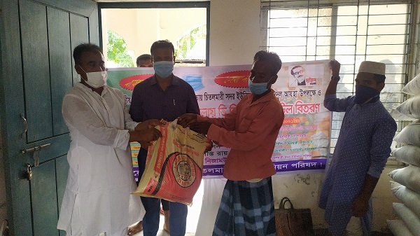 চিতলমারীতে ১২৭৩ পরিবার পেল খাদ্য সহায়তা