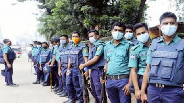 ঈদে সতর্ক অবস্থানে পুলিশ