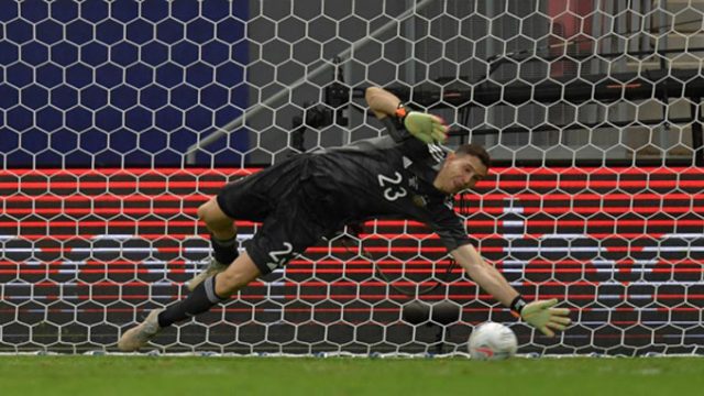 আর্জেন্টিনার জয়ের নায়ক মার্টিনেজ (ভিডিও)