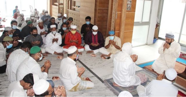 শেখ সোহেলের সুস্থ্যতায় নগরীর মসজিদে মসজিদে যুবলীগের দোয়া অনুষ্ঠিত