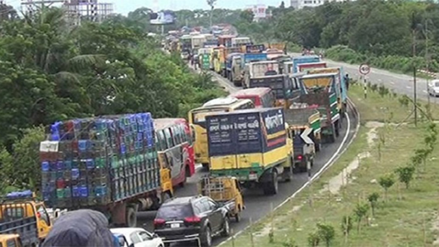বঙ্গবন্ধু সেতু মহাসড়কে ২৫ কিলোমিটার যানজট