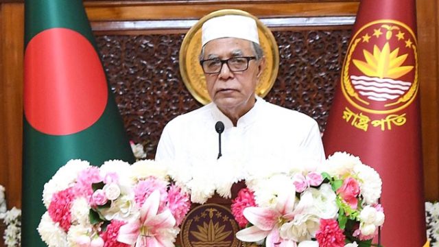 অমানিশার আঁধার কেটে নতুন সম্ভাবনায় এগিয়ে যাবে দেশ: রাষ্ট্রপতি
