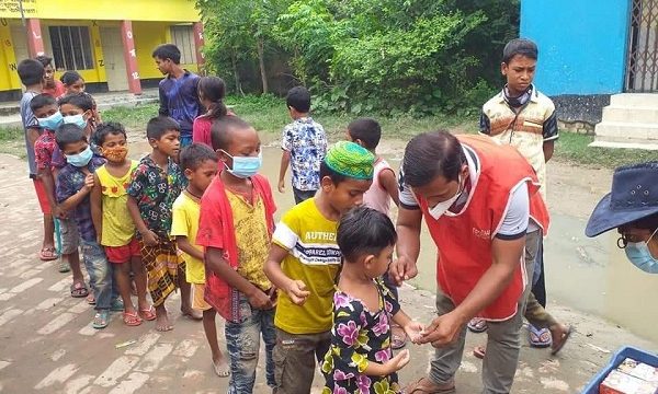 এবার খুলনায় বিদ্যানন্দ ফাইন্ডেশনের এক টাকার আহার