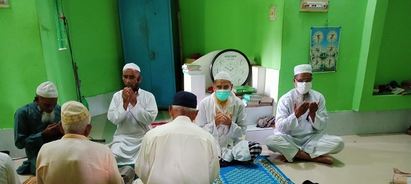 মোল্লাহাটে জাতির পিতার শাহাদাৎ বার্ষিকী ও জাতীয় শোক পালনে দোয়া অনুষ্ঠিত