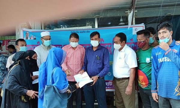 মোল্লাহাট ফাউন্ডেশনের উদ্যোগে করোনা ভ্যাকসিনের ফ্রি রেজিস্ট্রেশন অনুষ্ঠিত