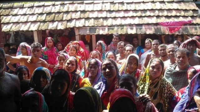 ডুমুরিয়ায় সঞ্চয়ের টাকা ফেরৎ পেতে থানায় লিখিত অভিযোগ