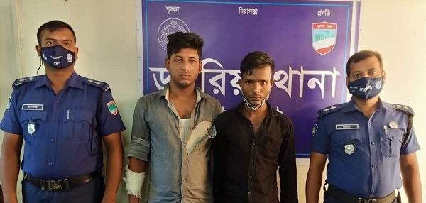 ডুমুরিয়ায়‌ ৫টি মামলার আসামি সহ ২ছিনতাই কারি আটক