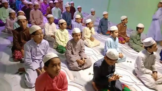 খুলনার ফুলতলায় তানজিমুল কোরআন ফাউন্ডেশনের পবিত্র কুরআনের সবক শুরু