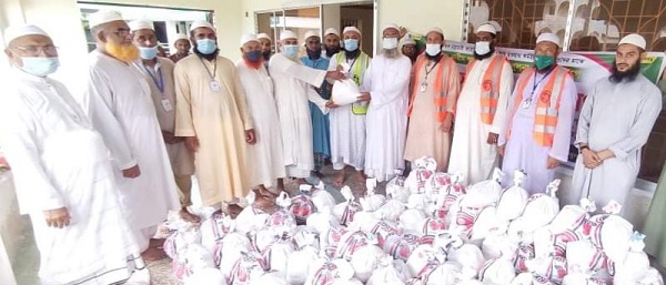 খুলনায় দরিদ্র কর্মহীন পরিবারের মাঝে ইসলামী আন্দোলনের ত্রাণ বিতরণ