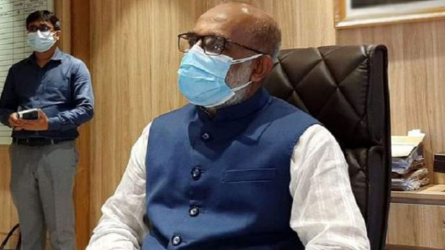 সচিবের অসুস্থ মায়ের সেবায় কোনো চিঠি ইস্যু করেনি মন্ত্রণালয়