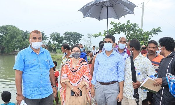 জলাবদ্ধতা নিরসনে তালায় ২০০ অবৈধ নেট-পাটা অপসারণ