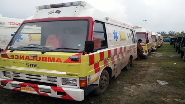 ভারতের উপহারের ৩০ অ্যাম্বুলেন্স বেনাপোলে পৌঁছেছে