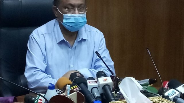 পর্যায়ক্রমে অনিবন্ধিত নিউজ পোর্টাল বন্ধ করবো: তথ্যমন্ত্রী