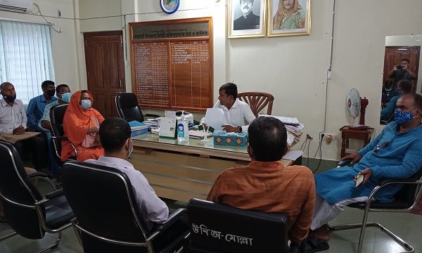 মোল্লাহাটে লাইব্রেরিয়ানদের সাথে ইউএনওর মতবিনিময় অনুষ্ঠিত