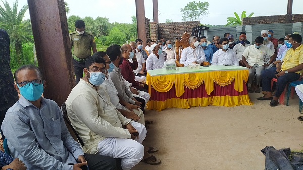 ডুমুরিয়ায়‌ মা কংক্রিট ব্রিকস্ এন্ড ব্লক ফ্যাক্টরীতে বিশ্ব‌কর্মা পূজা উদযাপন