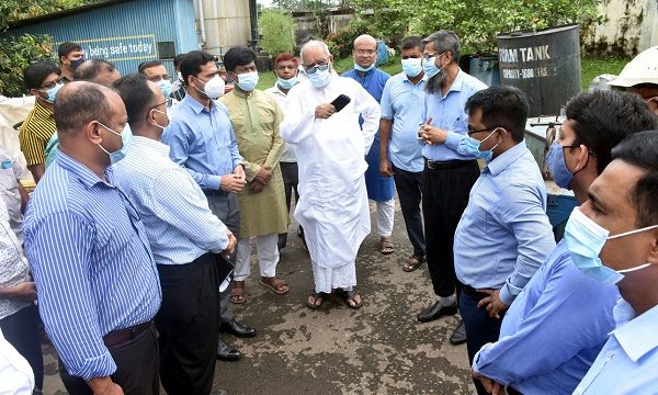 খালিশপুরে বন্ধ রাস্তা চালুর লক্ষ্যে সিটি মেয়র ও জেলা প্রশাসকের সরেজমিন পরিদর্শন