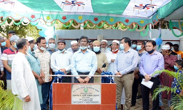 কুয়েট “১০ তলা স্টাফ আবাসিক ভবন” এবং “৩৩/১১ কেভি নতুন সাব-স্টেশন” নির্মাণ কাজের ভিত্তিপ্রস্তর স্থাপন অনুষ্ঠিত
