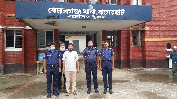 মোরেলগঞ্জের সদর ইউনিয়নের  নবনির্বাচিত মেম্বার আটক