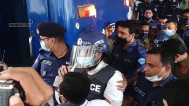 কুমিল্লার আদালতে মামুনুল হক