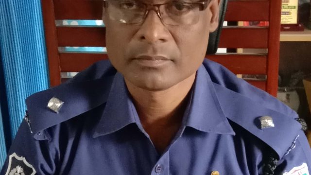 কয়রা থানার ওসি রবিউল হোসেন মাদার তেরেসা সম্মানে ভুষিত