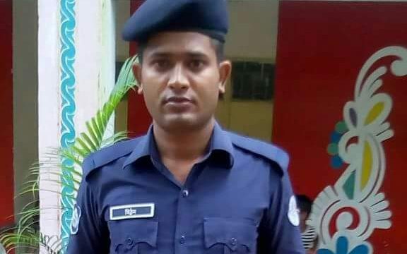 স্ত্রী’র মামলায় সিআইডি’র সাব-ইন্সপেক্টর মিঠুন রায় জেল হাজতে