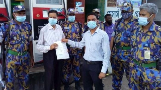 খুলনায় তেলের পাম্পকে ৫০ হাজার টাকা জরিমানা