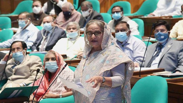 টিকার আওতায় আসছে ১২ বছরের শিক্ষার্থীরা: প্রধানমন্ত্রী