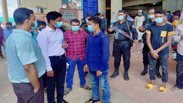 সারাদেশে ৫০০ দালাল আটক, জরিমানা ১০ লাখ