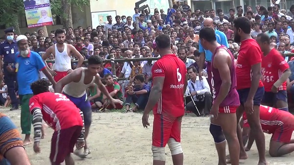 পুরস্কার বিতরনের মধ্য দিয়ে পিরোজপুরের নেছারাবাদে শেষ হলো মাস্টার কাপ হা-ডু-ডু টুর্নামেন্ট