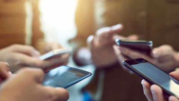 প্রায় ১১ ঘণ্টা পর দেশের মোবাইল ইন্টারনেট সেবা চালু