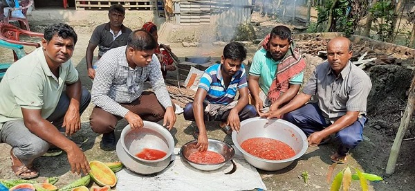 ডুমুরিয়ায় তোগুড়, গুড় শিল্পে নতুন সফলতা