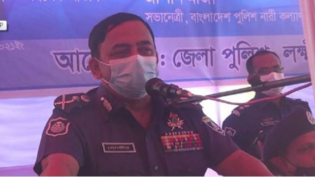 গুজবে ভরা সোশ্যাল মিডিয়ায় ভালো কিছু খুঁজছে পুলিশ: আইজিপি
