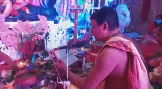 মোংলায় কুমারী পূজা ছাড়াই মহাষ্টমী উদযাপন