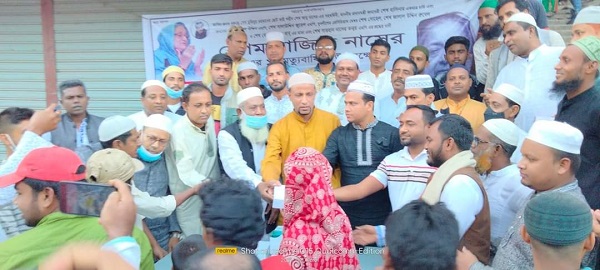 বেগম রাজিয়া নাসেরের মাগফিরাত কামনায় খালিশপুর থানা স্বেচ্ছাসেবক লীগের দোয়া মাহফিল