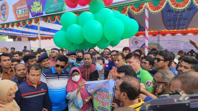 খুলনায় শেখ আবু নাসের স্মৃতি টি টোয়েন্টি ক্রিকেট টুর্নামেন্টের উদ্বোধন