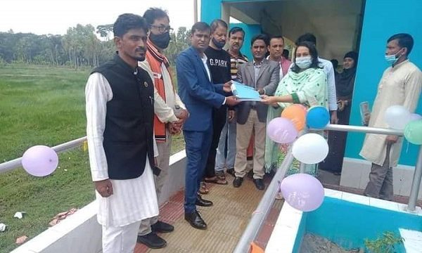 মোল্লাহাটে বিদ্যালয়ে ওয়াশ ব্লক উদ্বোধন