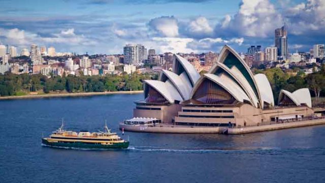 ৬০০ দিন পর ভ্রমণ নিষেধাজ্ঞা তুলে নিলো অস্ট্রেলিয়া