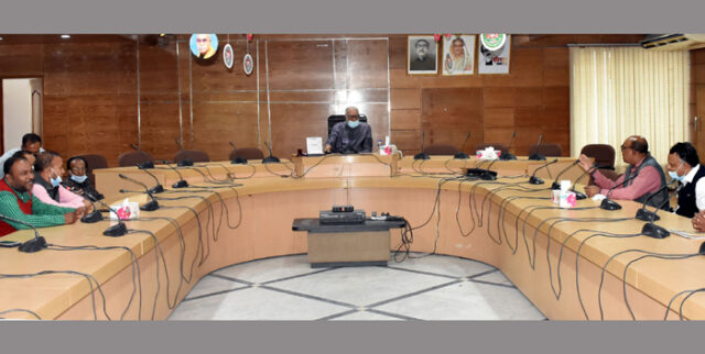 গুণগতমান বজায় রেখে নির্ধারিত সময়ে চলমান কাজ সমাপ্তির নির্দেশ : মেয়র